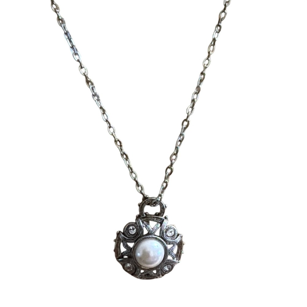 Silver Tone Faux Pearl Rhinestone Ornate Circular Pendant Necklace